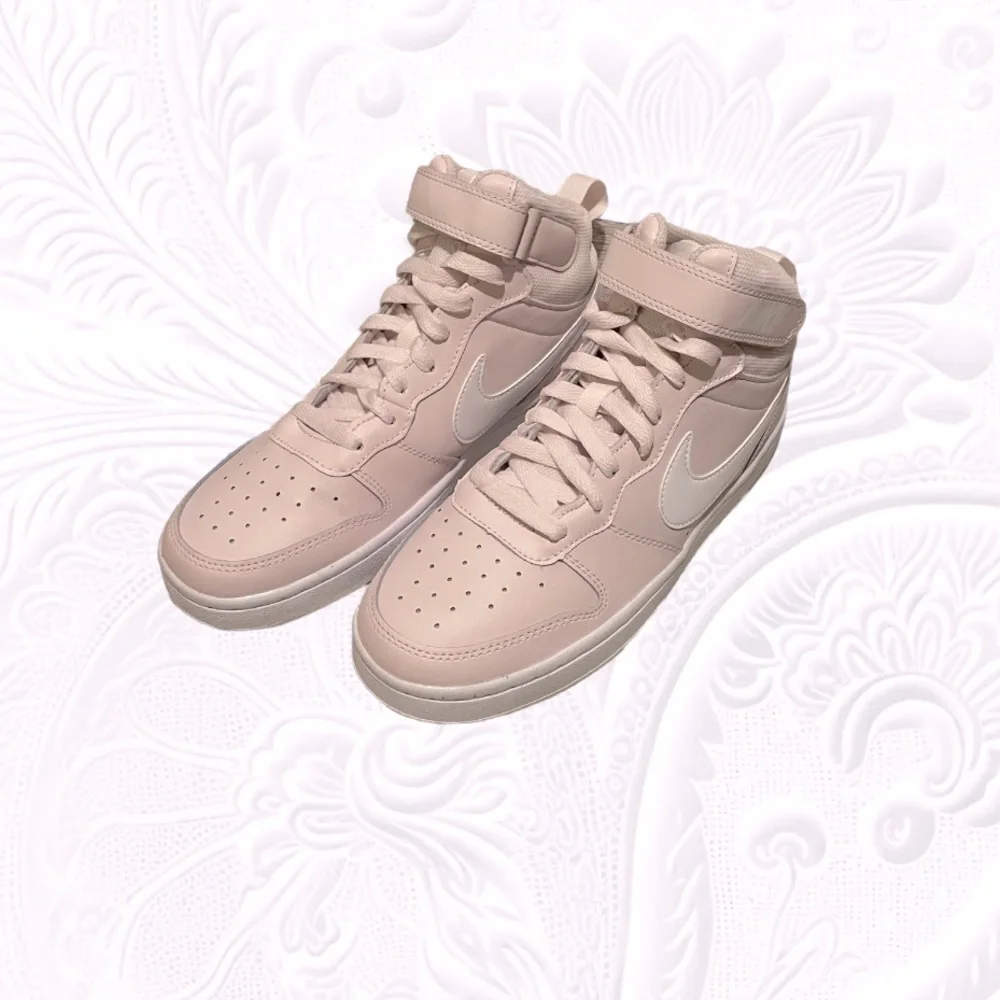 Nike Court Borough Mid 2 Pearl Pink & White Youth Big Kid 7 Brand New - Picture 3 of 9